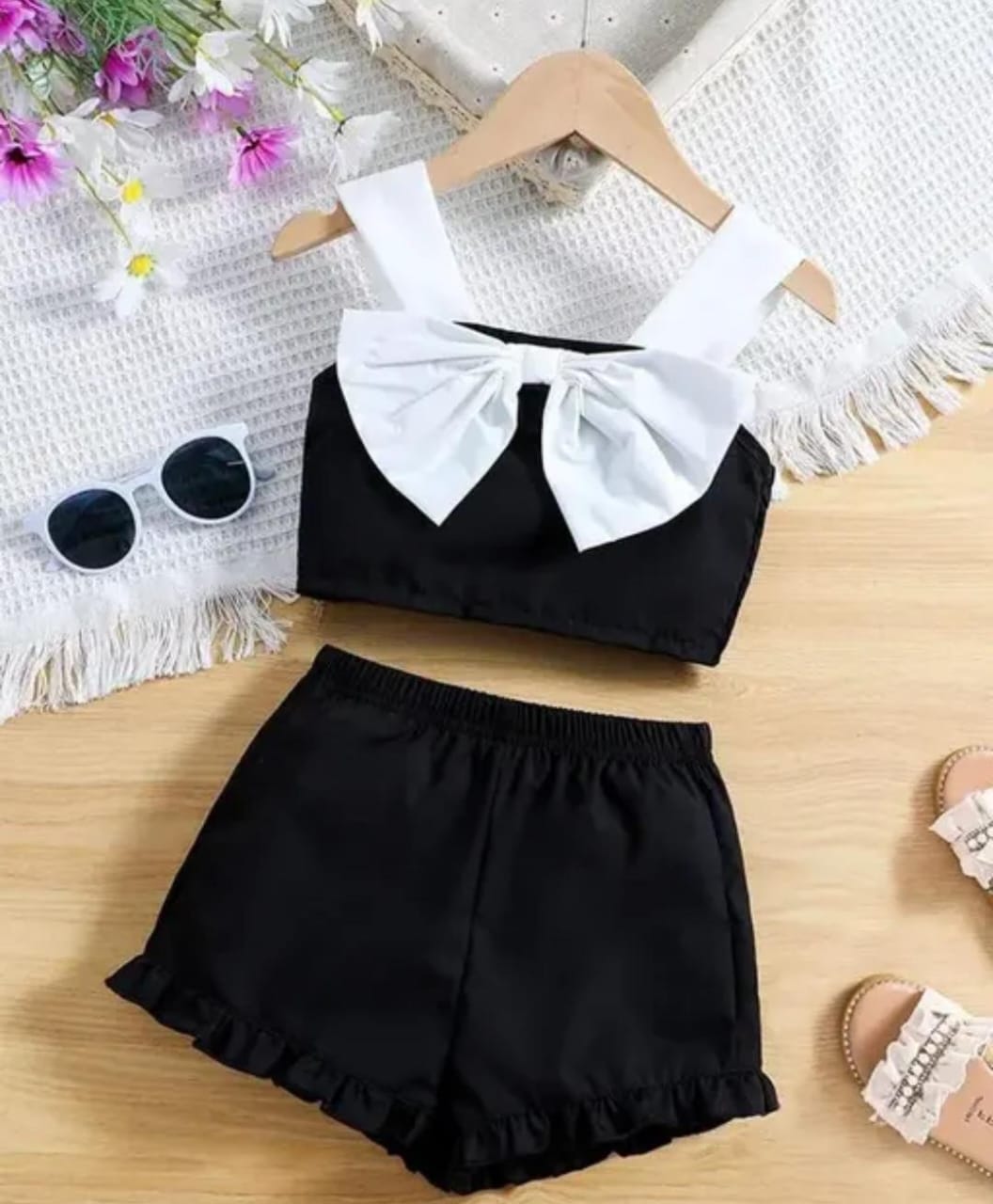 KIDS TOP & BOTTOM SEATS BLACK COLOUR FONT SIDE STYLISH BOW TIE