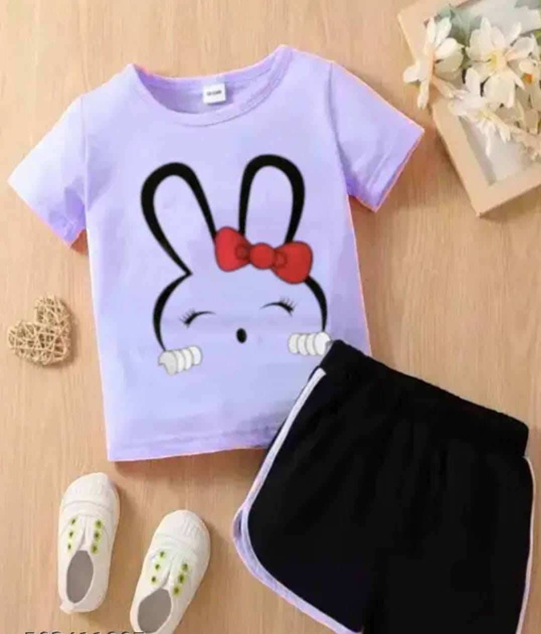 FORTUN KIDS GIRLS T SHIRT AND SHORTS SET.