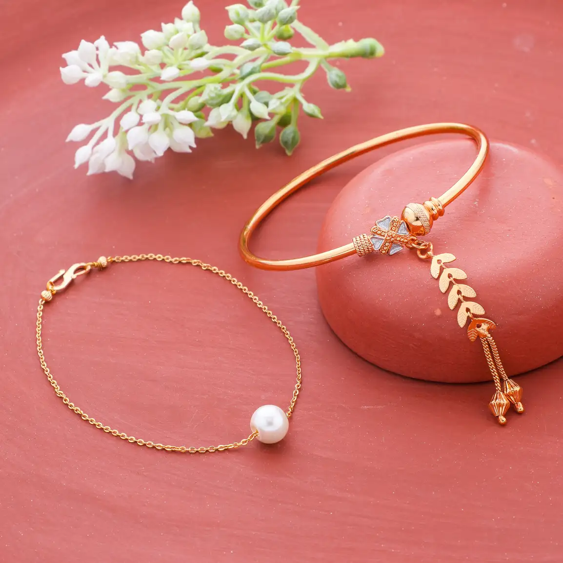 vihaajewellery Alloy Gold-plated Bracelet (Pack of 2)