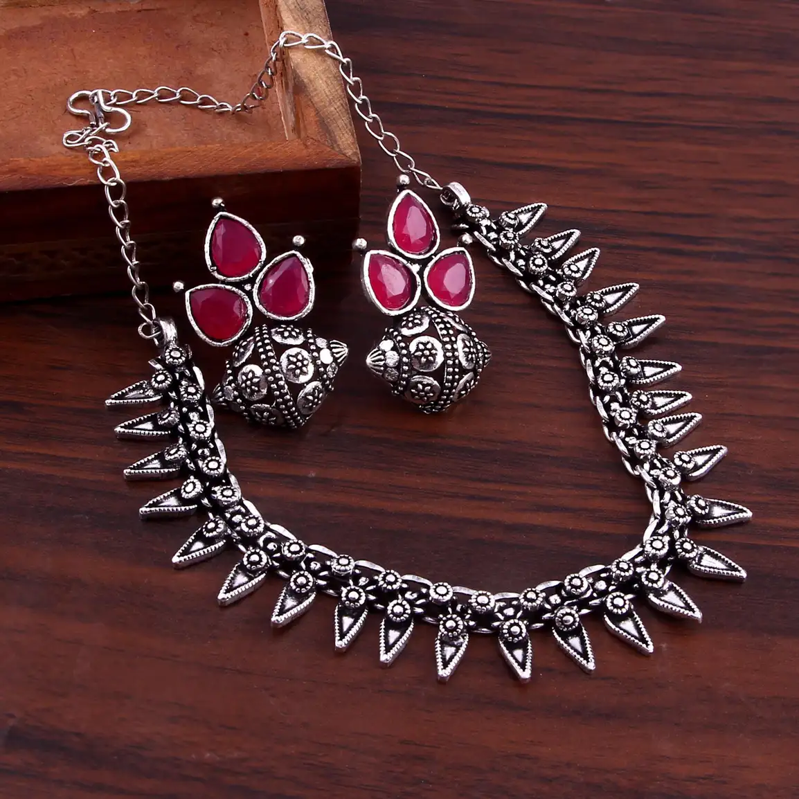 Haniya Oxidised Silver Silver Silver Jewellery Set (Pack of 1)